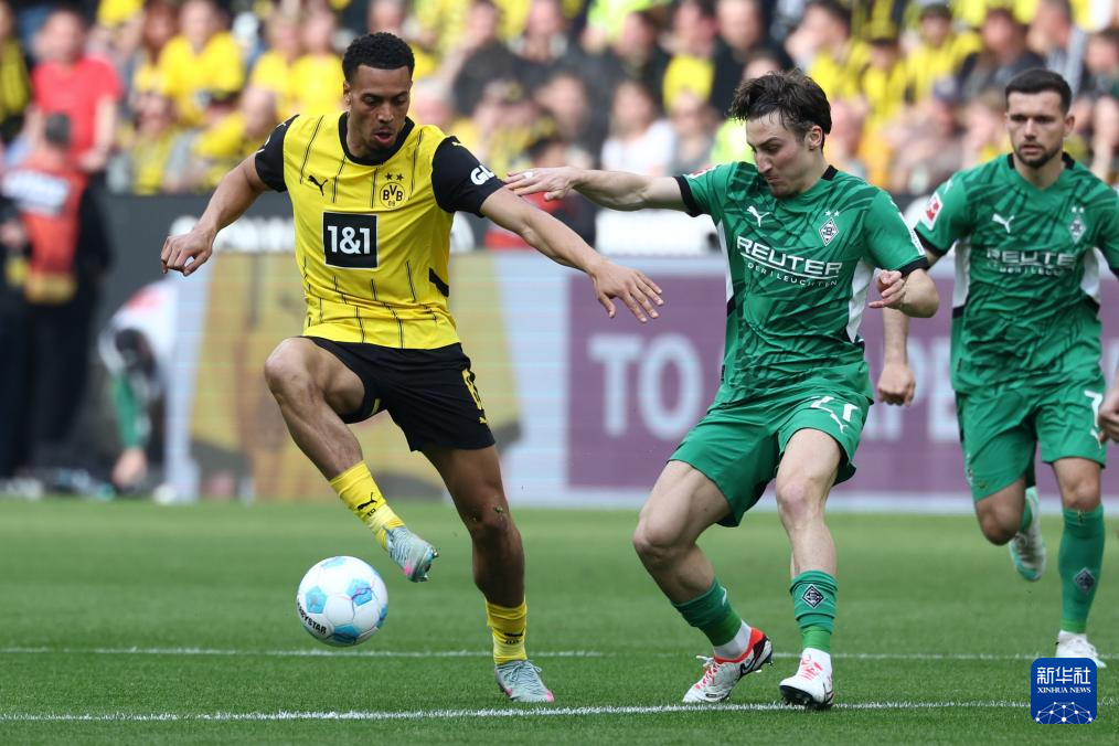 门兴格拉德巴赫迎德甲关键赛，训练课后防线松动，气氛紧张，纪律约束更严格的简单介绍-一竞技体育