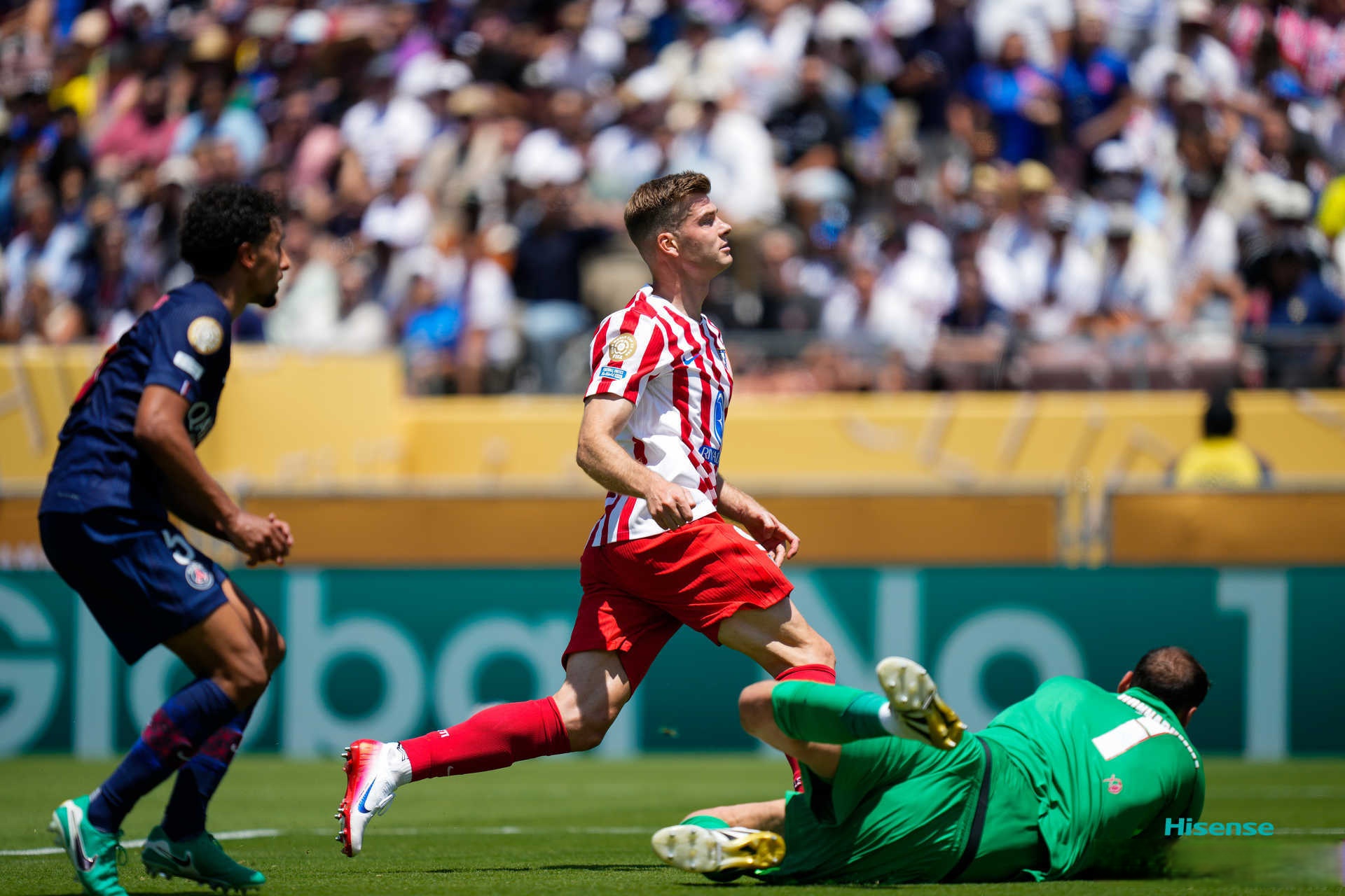 包含赛地聚焦——足总杯加时末段热度飙升，巴黎圣日耳曼再遭质疑，媒体盛赞，细节决定成败的词条-亚洲电竞平台