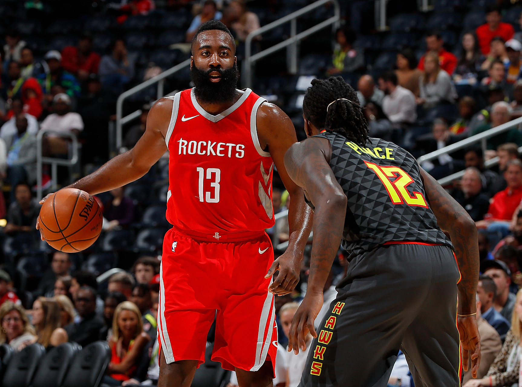 包含今夜NBA季后赛传出新动向，萨克拉门托国王手感冰凉，管理层表态——话题不断，数据趋势出现新变化的词条-一竞技体育